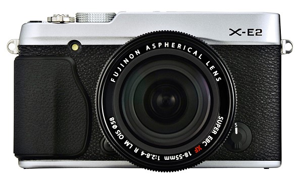 Fujifilm-XE2-front-of-camera