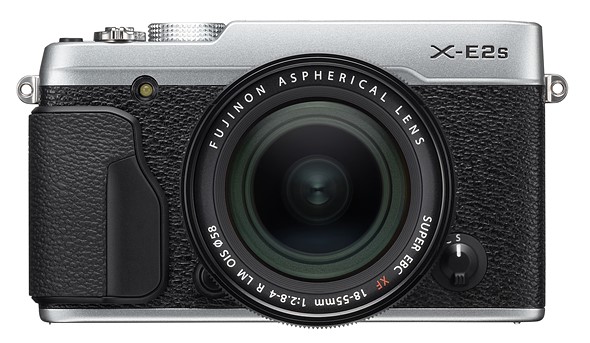 Fujifilm-XE2s-front-of-camera