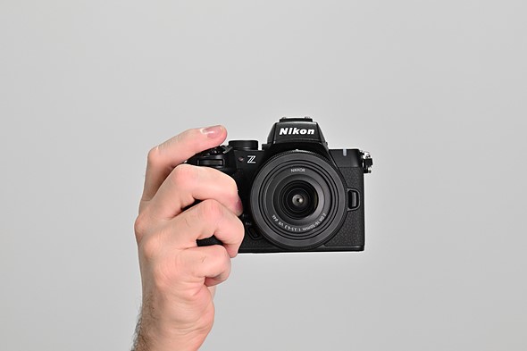 Nikon_Z50ii_In_hand