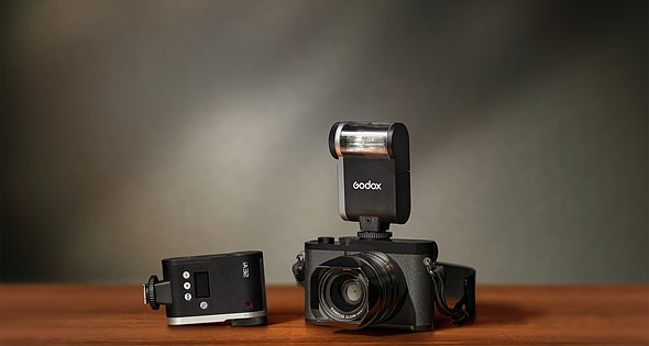 godox-ia32-on-leica-camera