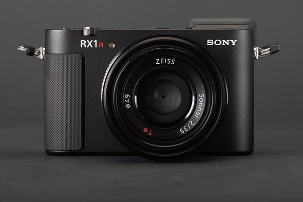 Sony RX1R III front