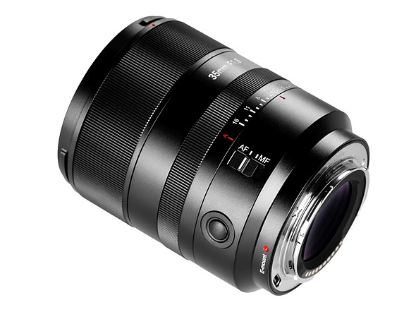 the 7artisans 35mm lens is on a white background