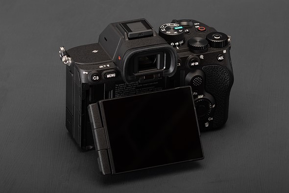 sony a7v three quarter rear 1