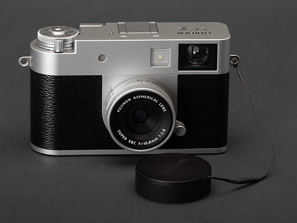 Fujifilm X half and lens cap
