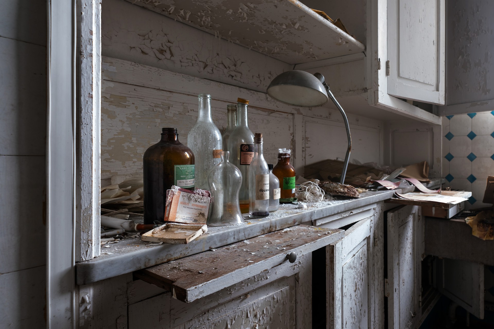 A small laboratory in a French château.